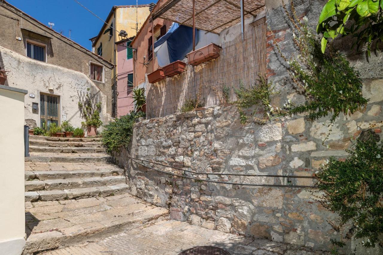 Ferienwohnung Un Pezzo Di Storia Vicino Al Mare Rosignano Marittimo Exterior foto